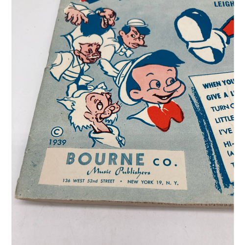 Disney Pinocchio Souvenir Album Words & Music, Illustrated 1945 - Picture 3 of 9
