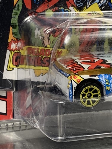 Marvel Authentics diecast car with Giant Size Comic X-Men #1 - Picture 5 of 21