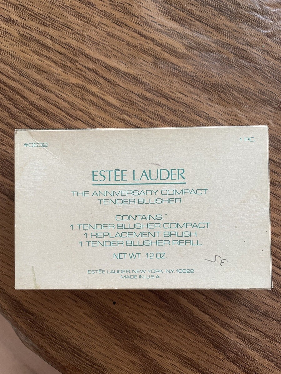 Estée Lauder - the anniversary compact - tender blush