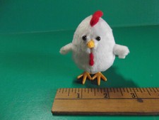 Wind-Up Collectible FURRY CHICKEN Hops Up and Down 3"in HANS 1990"s