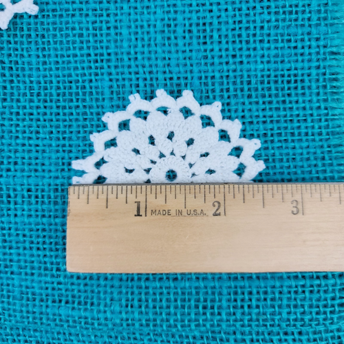 10 Crochet White Floral Doilies Scalloped Edge 2.5 inch 6 Mini Doily Lot - Picture 4 of 10