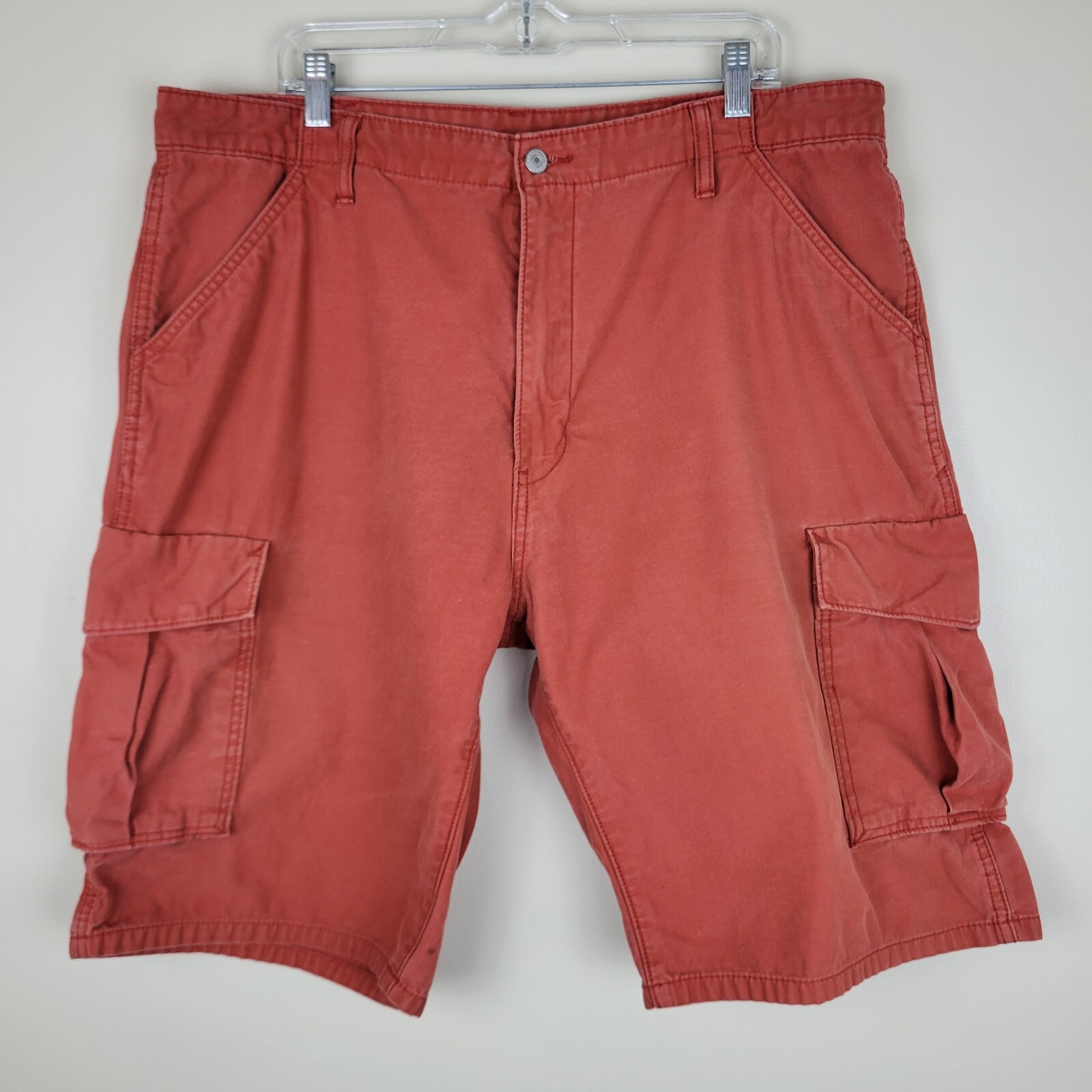 Levi's 40 Orange Cargo Shorts With 6 Pockets Gem