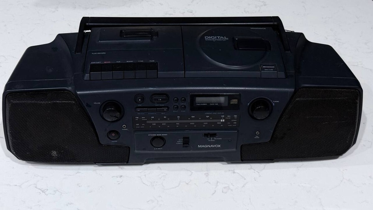 Magnavox AZ8010 Radio Cassette Record CD Player Retro Sound