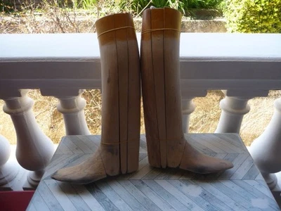 ancienne paire d embauchoirs en bois pour bottes pointure : 40 - Photo 1/4