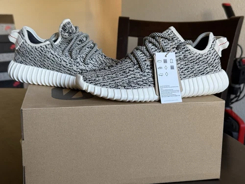 Taglia 7M Adidas Yeezy Boost 350 V2 "TurtleDove"