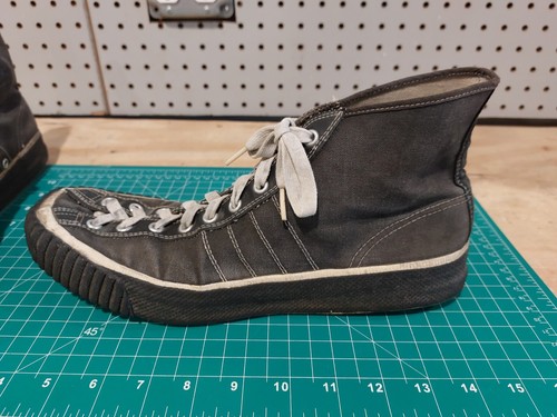 Antique Basketball Shoes SIze 10 Made in USA Canvas Rubber Black - Picture 4 of 15
