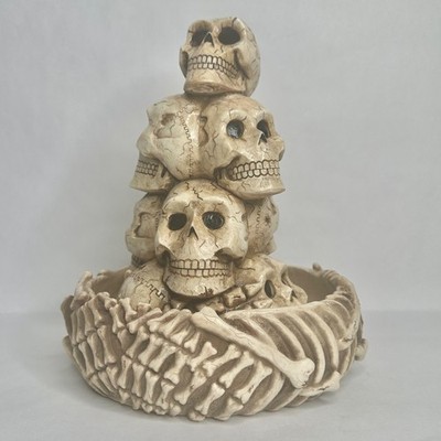 Totally Ghoul Brand Bleeding Skull Fountain Halloween Skeletons No Box