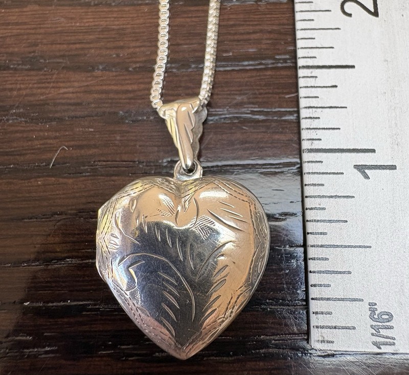 ETCHED SU Sterling Silver HEART LOCKET Pendant & 925 BOX CHAIN Necklace 28 IN
