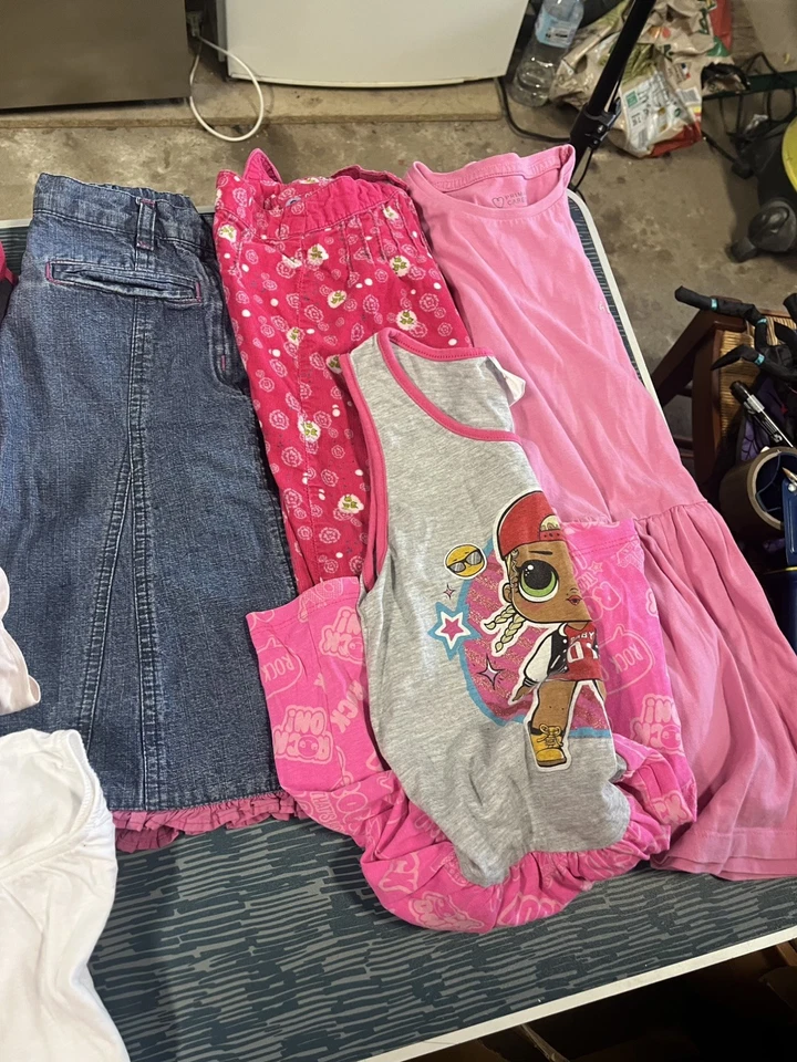 Lot revendeur de vêtements fille 8/10 ans – Été – 13 pièces – Très bon état - Photo 1/3