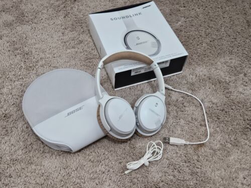 Bose SoundLink II Around-Ear Wireless Bluetooth Headphones - White (741158-0020)