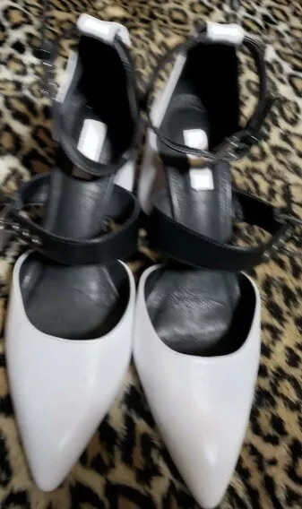 TOPSHOP BLACK WHITE STRAPPY BLOCK HEEL SHOES 9 Preowned eBay