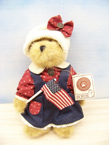 Boyds Bears - Bailey with Flag - Patriotic