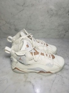 jordan true flight white and gold