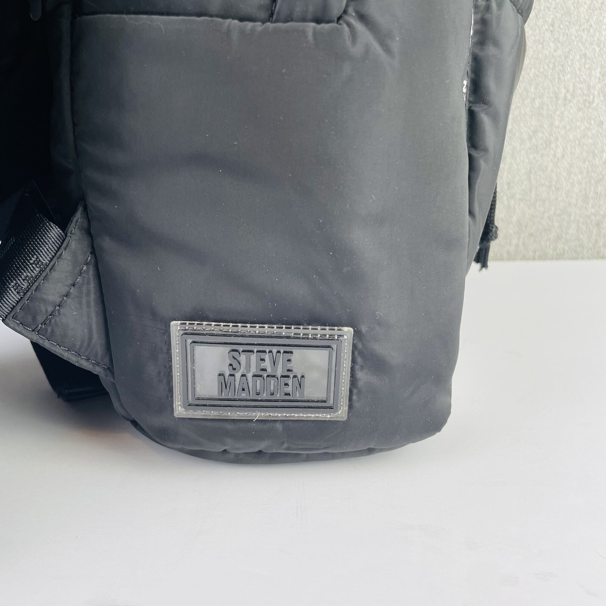 Steve Madden NWT  BLACK WHITE LOGO BPERTH with pouch 100% nylon 13”W x 15”L Steve Madden Women main image 4