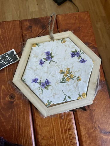 Reversible Chalkboard & Cork-board (Hexagon) - Picture 2 of 2