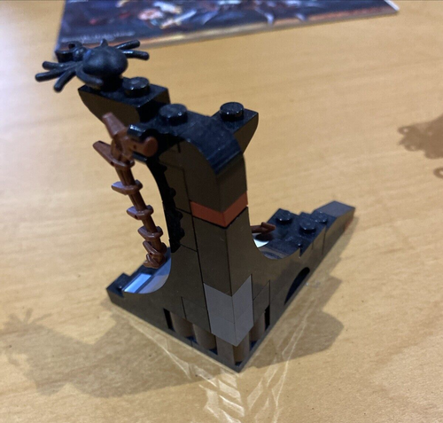 LEGO El Hobbit (79001): Escape From Mirkwood Spiders - 100% Completo con Instr - Imagen 8 de 13