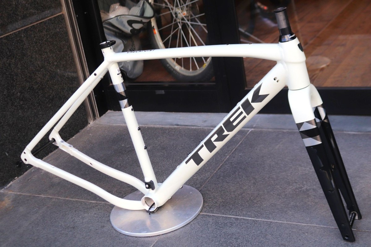 TREK CHECKPOINT ALR 5 2022 model 54 size aluminum road bike frame