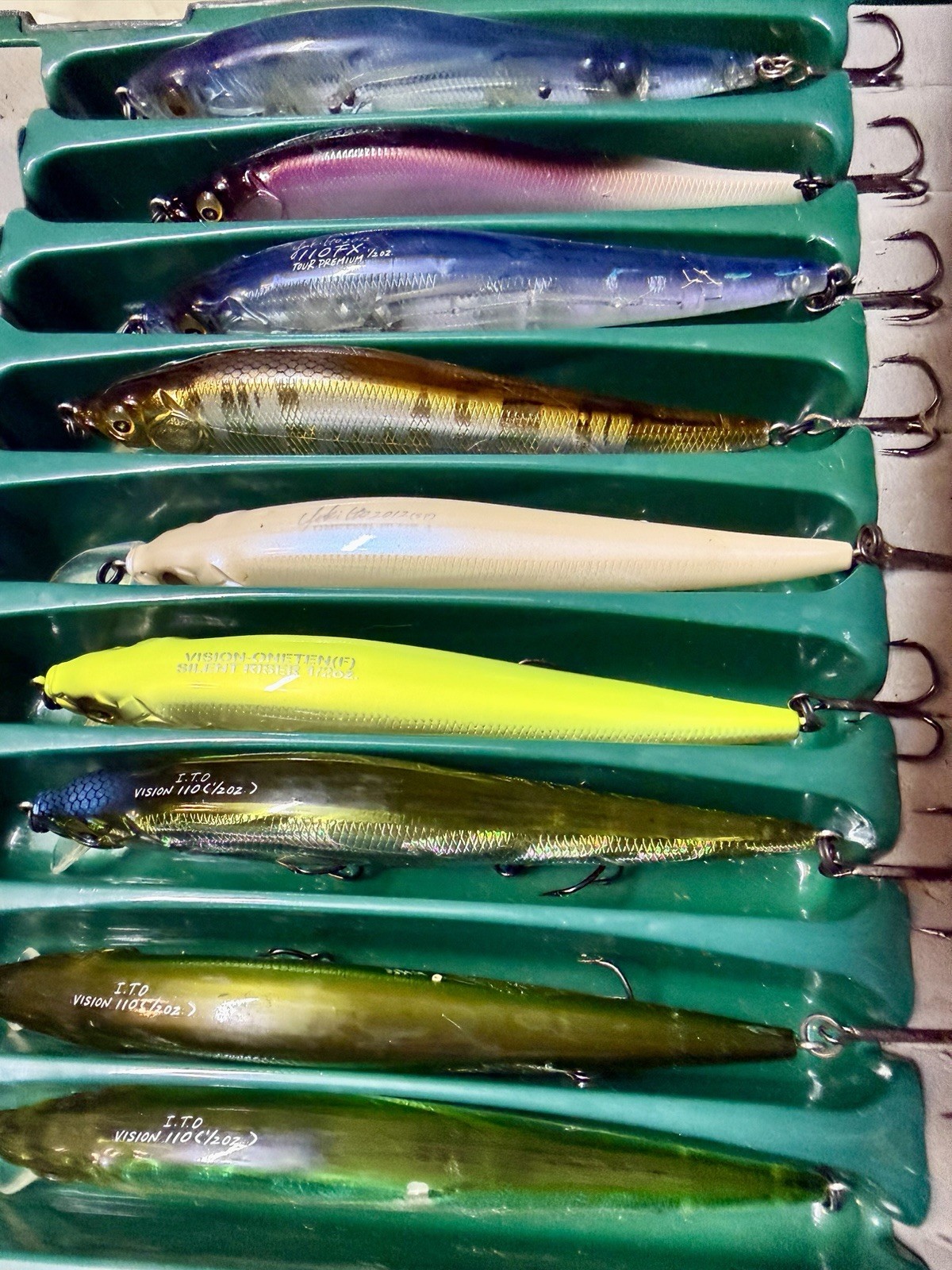Megabass Vision 110 Jerkbait Collection In Jerkbait Box. Rare Box And Colors Ito - Image 3