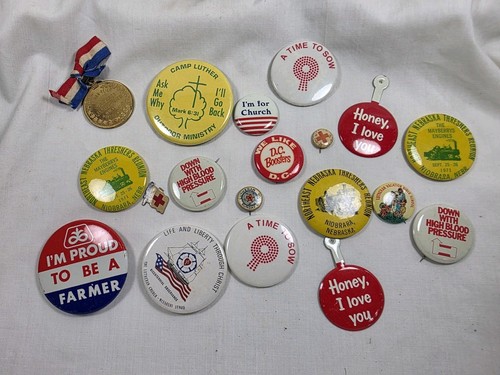 Lot of vintage button pins