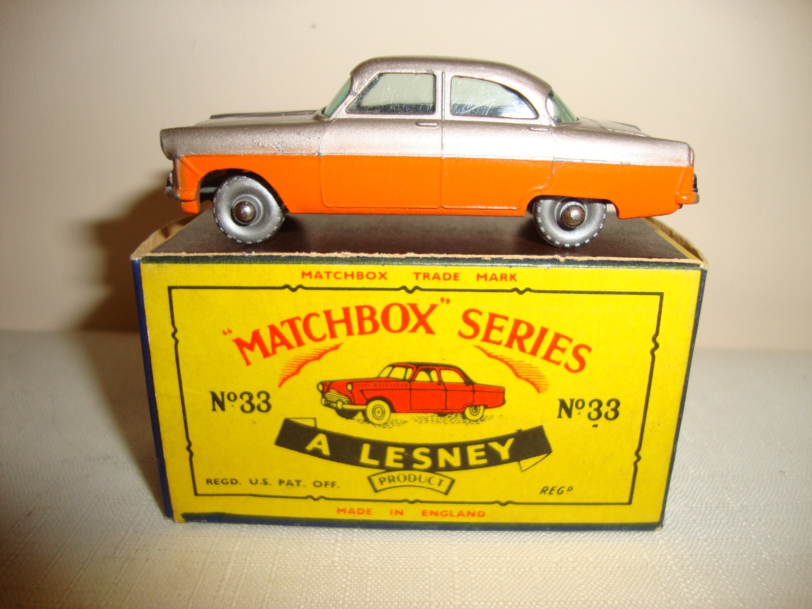 Matchbox 33a, Ford Zodiac - Free Price Guide & Review
