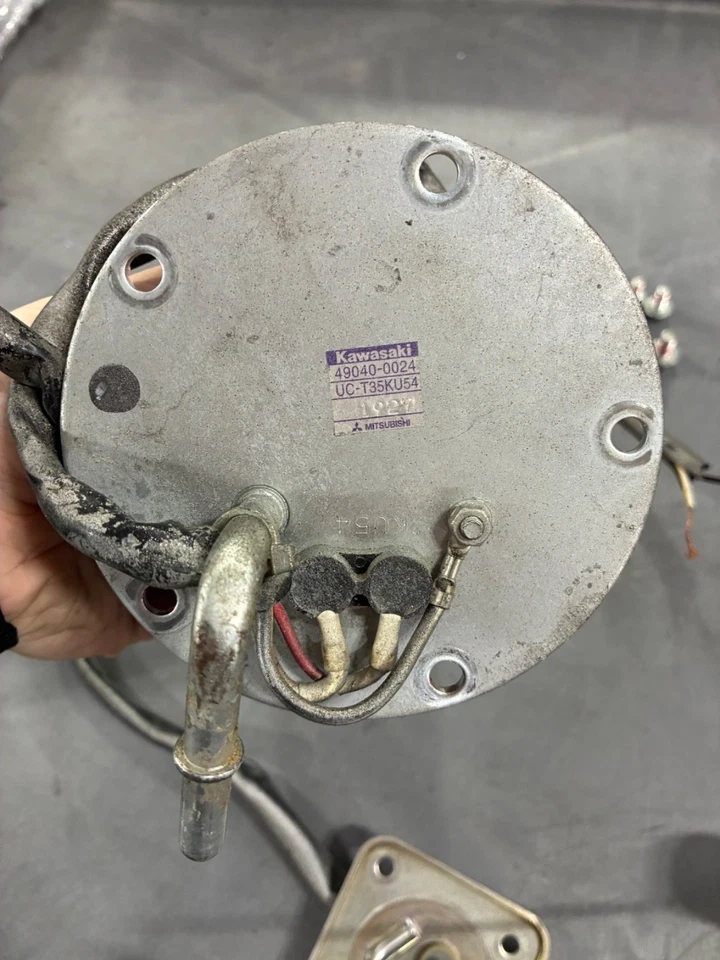 2012-2023 KAWASAKI NINJA ZX14 ZX14R USED OEM GAS FUEL PUMP SENDING UNIT Foto 3 de 4