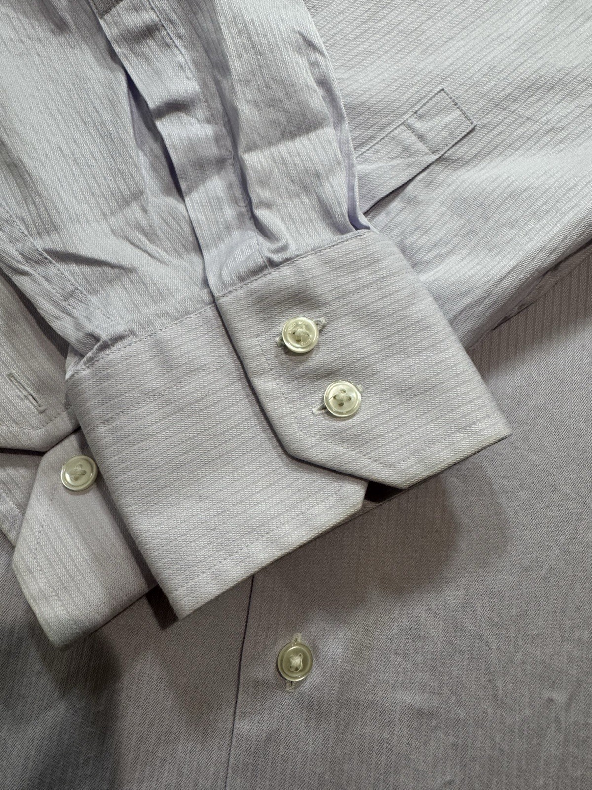 Hugo Boss regular fit Lavender color Long Sleeve dress shirt, size 16.5/32/33 thumbnail 7