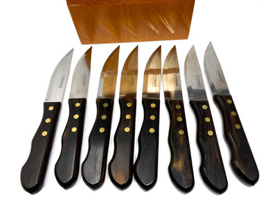 TRAMONTINA HIGH CARBON STAINLESS STEEL PORTERHOUSE STEAK KNIFE SET OF 8 WTH BLOC