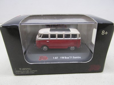 MALIBU ~ VW BUS T1 SAMBA ~ HO SCALE ~ LOT E