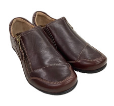 Taos Footwear Women's Comfort Shoe Brunette Brown Leather Zippered Loafer 6M NIB