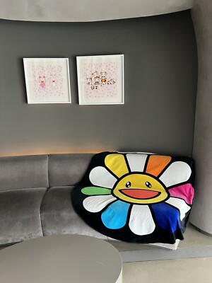 【新品未使用】村上フラワー　ラウンドタオル Takashi Murakami Round Rainbow Flower Floor Towel Rare 村上隆