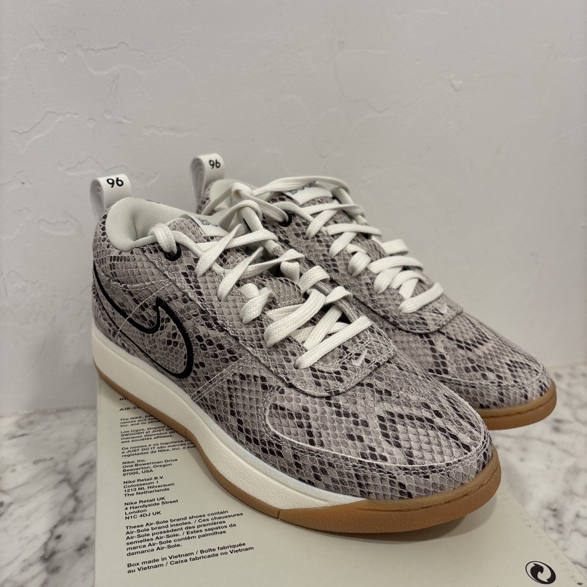 NIKE BOOK1 Snake skin　白蛇 Nike Book 1 