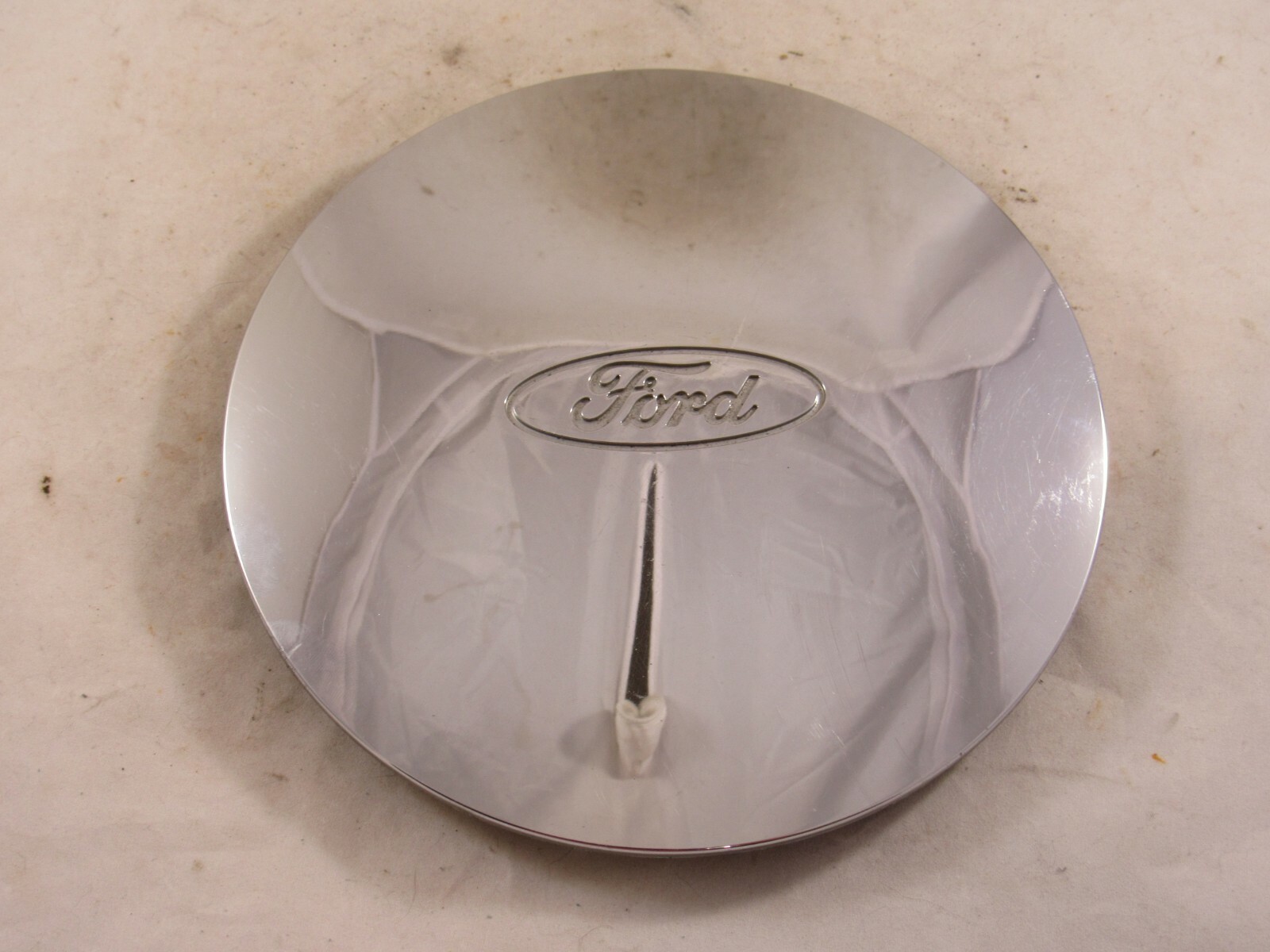 Set of 4 OEM 1993 1994 19951996 Ford Taurus Center Wheel Caps 7 3/8