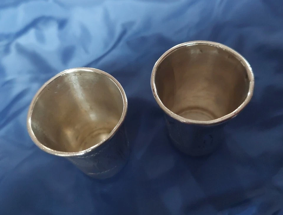 Rare paire de petits gobelets à vodka argent massif Kiev Kokoshnik 1908/18 - Photo 4/4