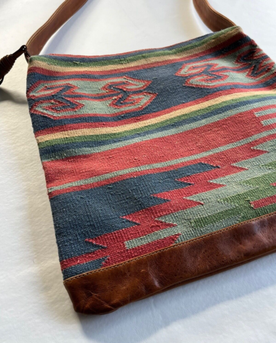 KILIM Umhängetasche Handtasche mit Lederbesatz & Quaste MEHRFARBIG türkischer Teppich EUC - Bild 7 von 11