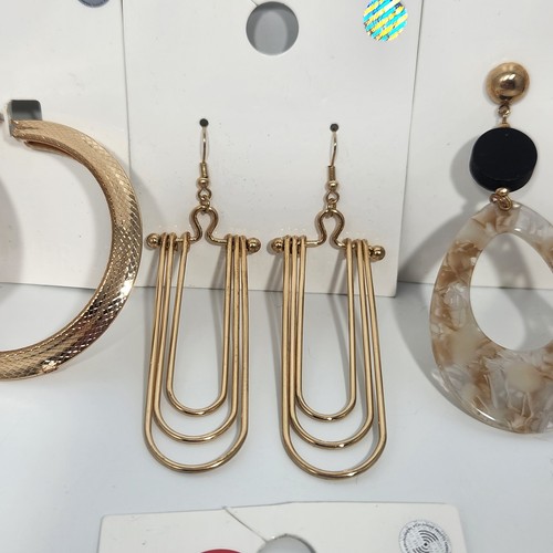 Forever 21 Jewelry Lot 4 Pairs Of Earrings Gold Tone Hoop Dangle Large NWT - Picture 5 of 10