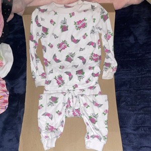 Kidgets Girls 3T 2-Piece Pajama Set Cotton Blend Long Sleeve Snug Fit Hearts
