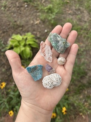 6 Pc Crystal Lot   Fluorite, Blue Apatite, Amethyst, Desert Rose, Fire Quartz