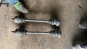 Mercedes E-Klasse W124 300E  ANTRIEBSWELLE