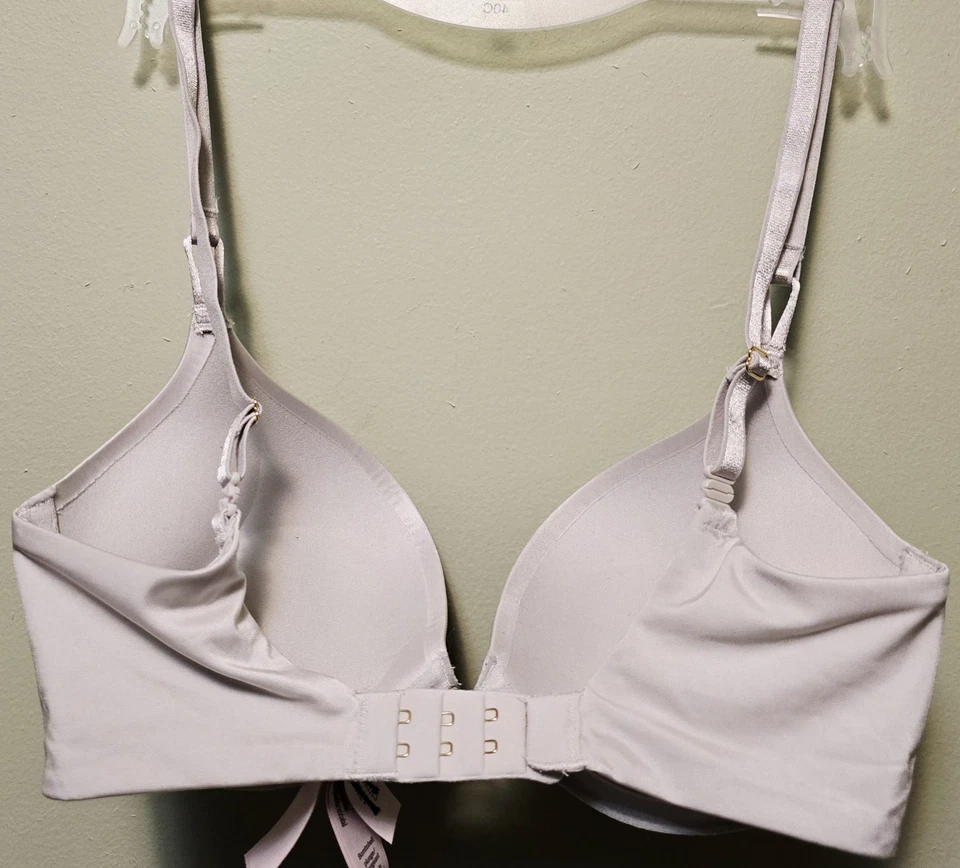 Sujetador Victoria Secret 30D BOMBSHELL Sujetador Sumergible ¡Añade 2 tazas! Foto 2 de 4