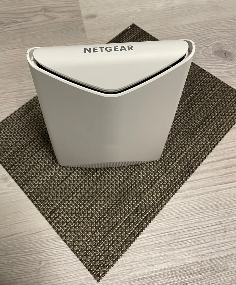 NETGEAR WAC564 WLAN Mesh Access Point und WLAN-Repeater Tri-Band AC3000 WLAN Ges - Bild 2 von 4