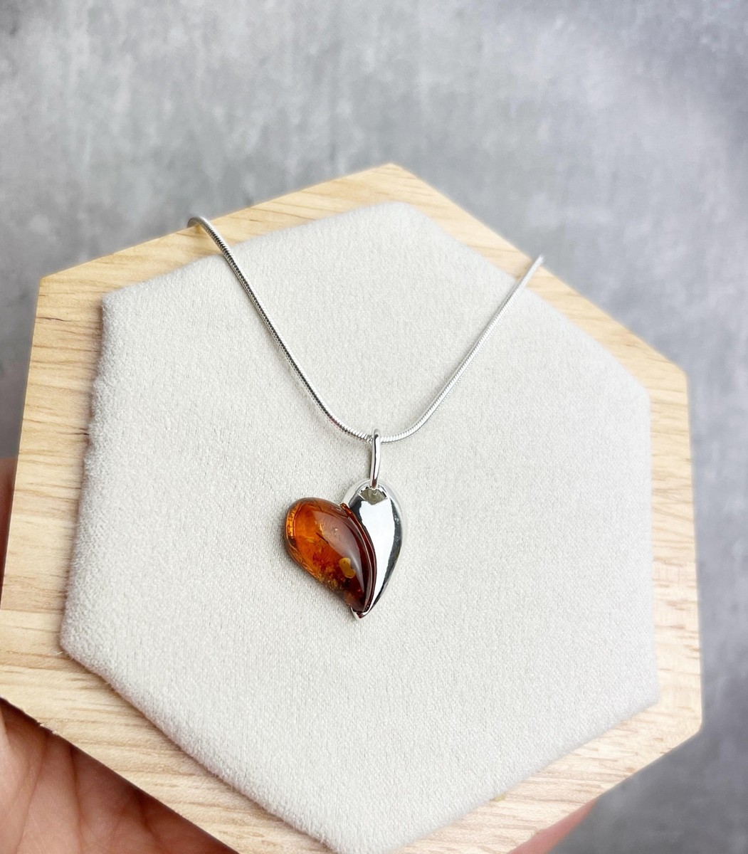 AMBEDORA, collana d'ambra da donna, argento 925, ciondolo a forma di cuore d'ambra su catena, misura L, set pronto da regalare