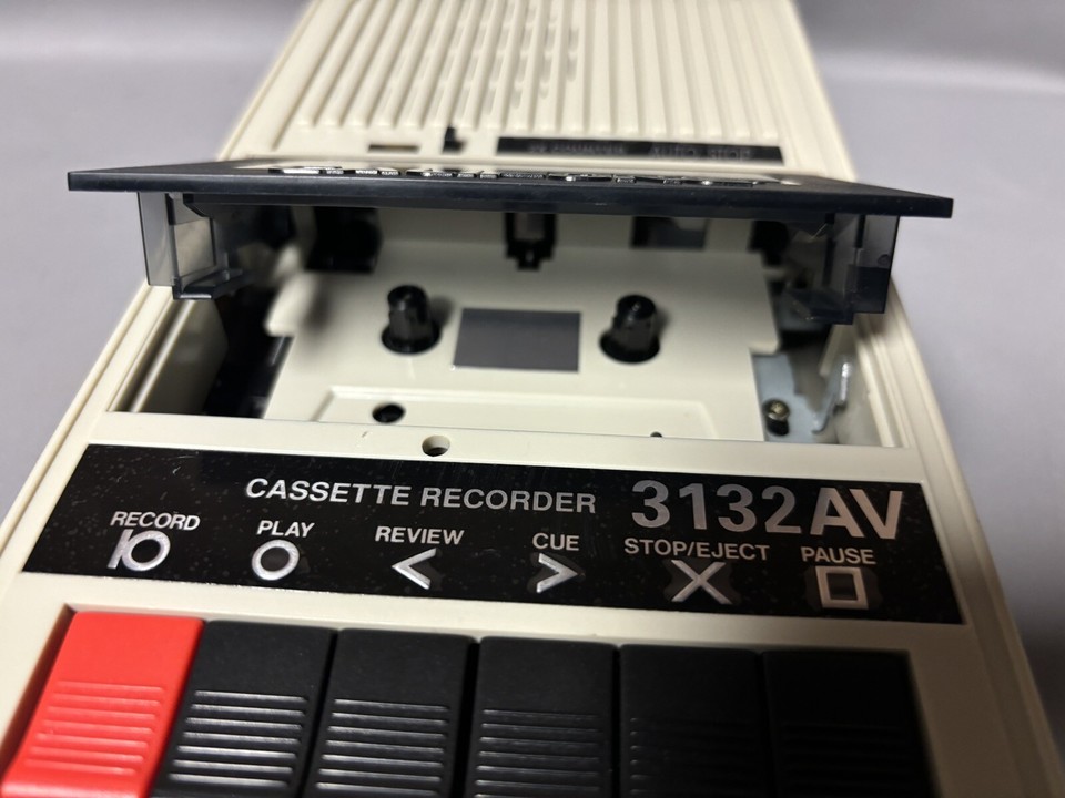 Vintage Califone Portable Cassette Player Recorder 3132AV For Parts Or