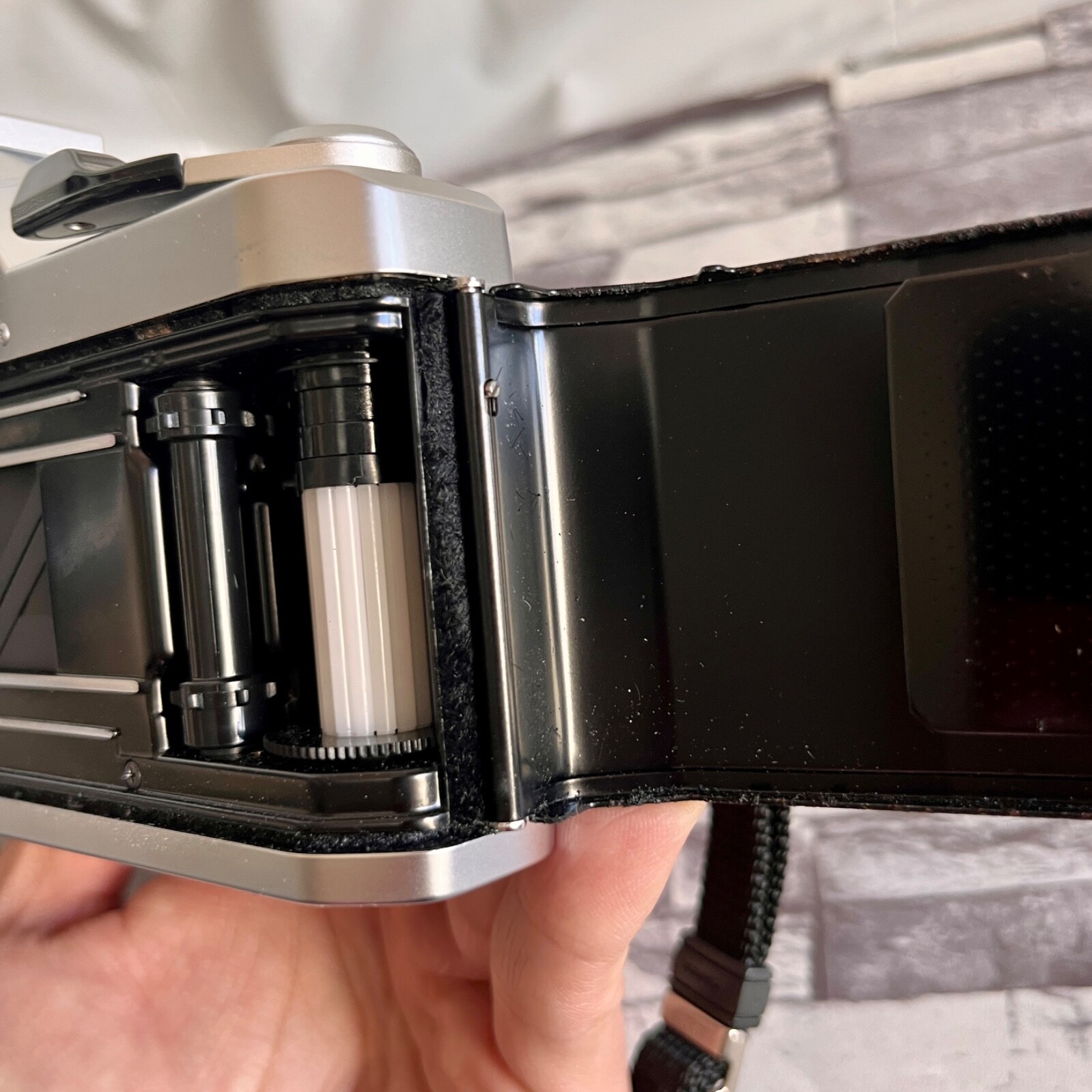 PENTAX MG SLR 35mm Film Camera w/ SMC PENTAXM 50mm 12＋Accessories