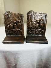 Vintage Weidlich Brothers Bookends Wise Old Owls Medieval Castle Gothic Pair 645