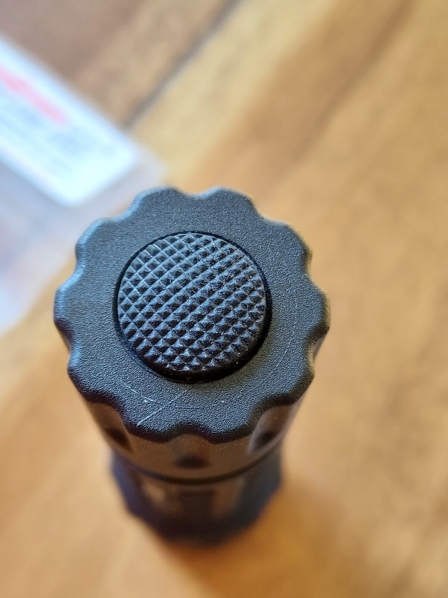 Surefire G2-BK Nitrolon Flashlight In Box, Includes Extra P60 Lamp