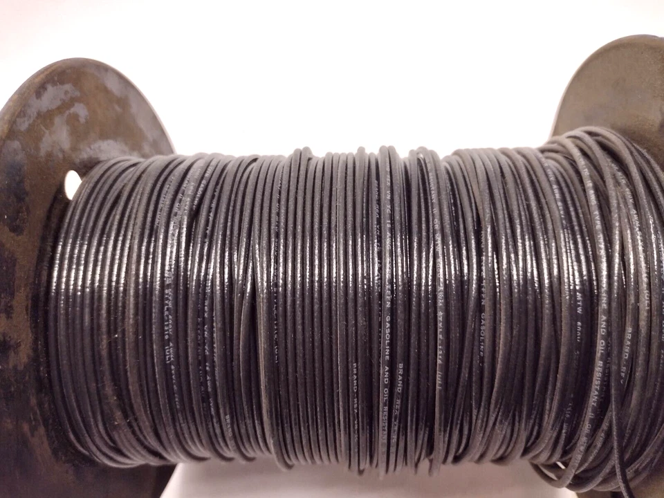Brand-Rex 43119 600V-MFG 11/75 MTW 18 AWG cable negro, carrete de 2,5 lb Foto 4 de 4