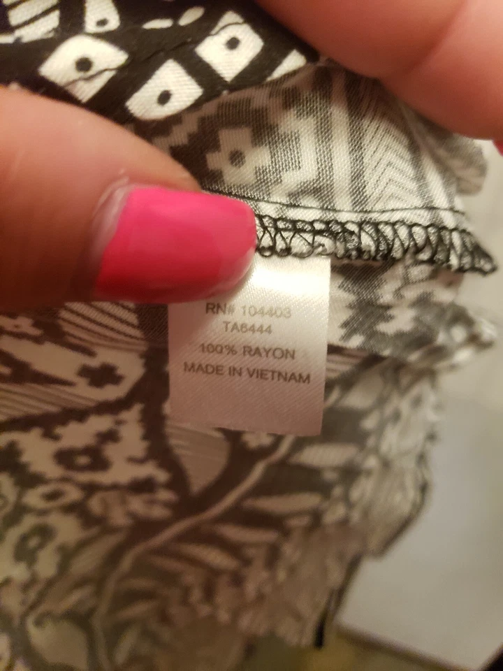 Vestido corto Bella Donna blanco y negro sin mangas talla pequeña Foto 4 de 4