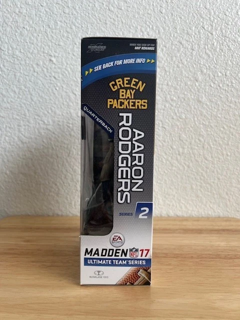Boneco esportivo Aaron Rodgers Green Bay Alt Uni McFarlane NFL EA Madden '17 (novo na caixa) - Imagem 4 de 4