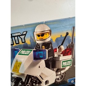 LEGO City Police Motorcycle 7235 New Unused Retired Set