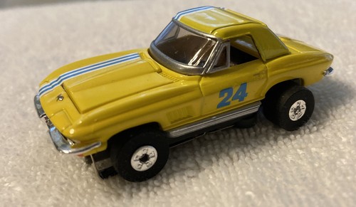 AUTOWORLD AW SET ONLY 1967 CHEVY CORVETTE #24AURORA TJET TYPE HO SLOT CAR